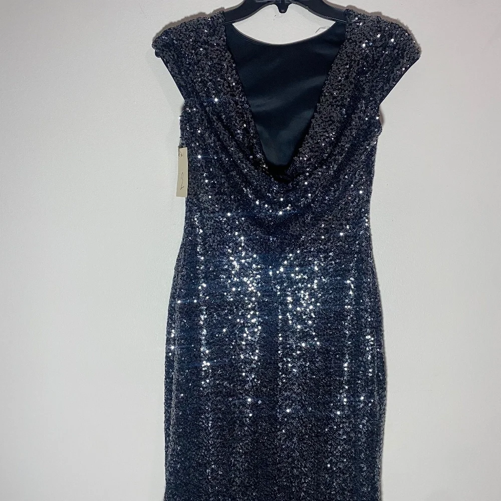 Dress - Picture 1 of 2
